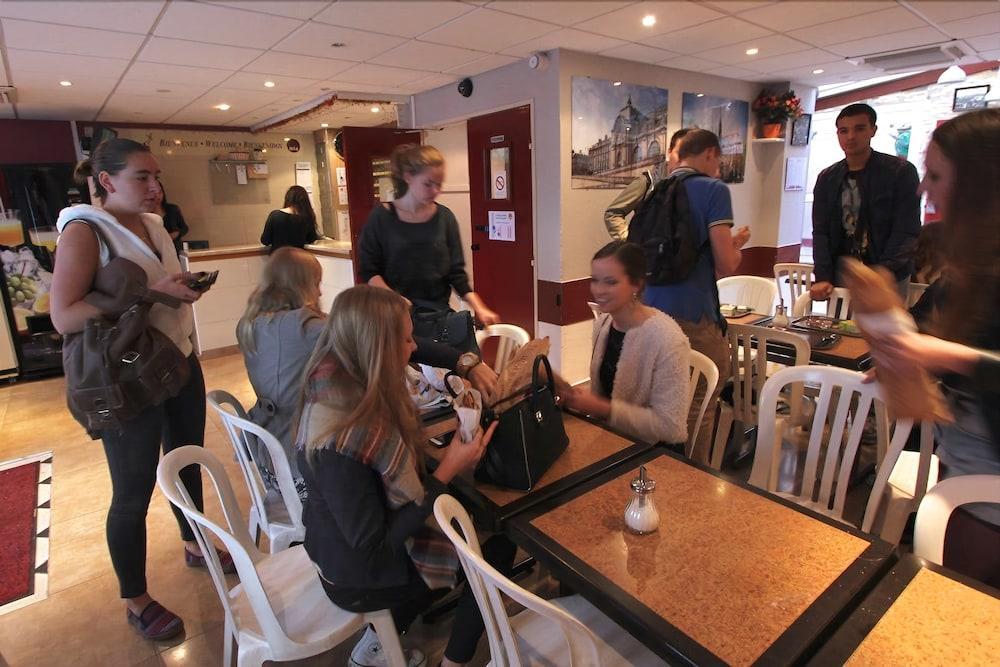 Auberge Internationale Des Jeunes Paris Exteriör bild